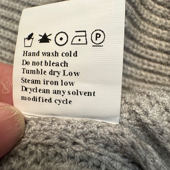 Girlcore Cottagecore On Trend Bow Sweater - Picture 6 of 9